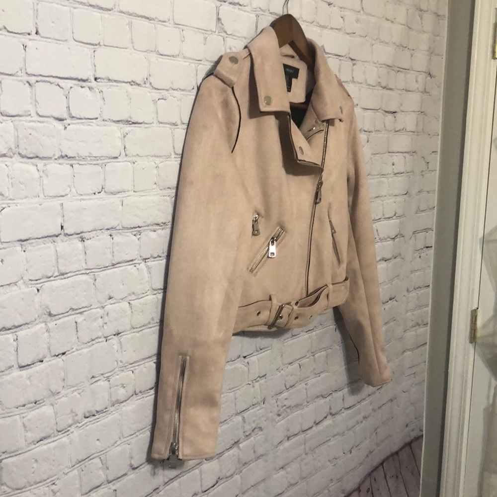 Forever 21 Pink faux suede jacket - Picture 4 of 13